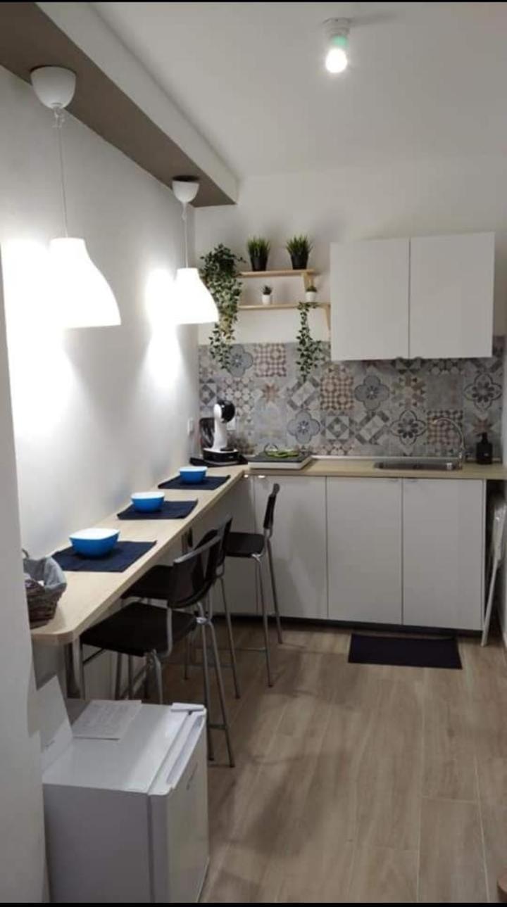 Mattia'S House 2 Apartment Bari Luaran gambar